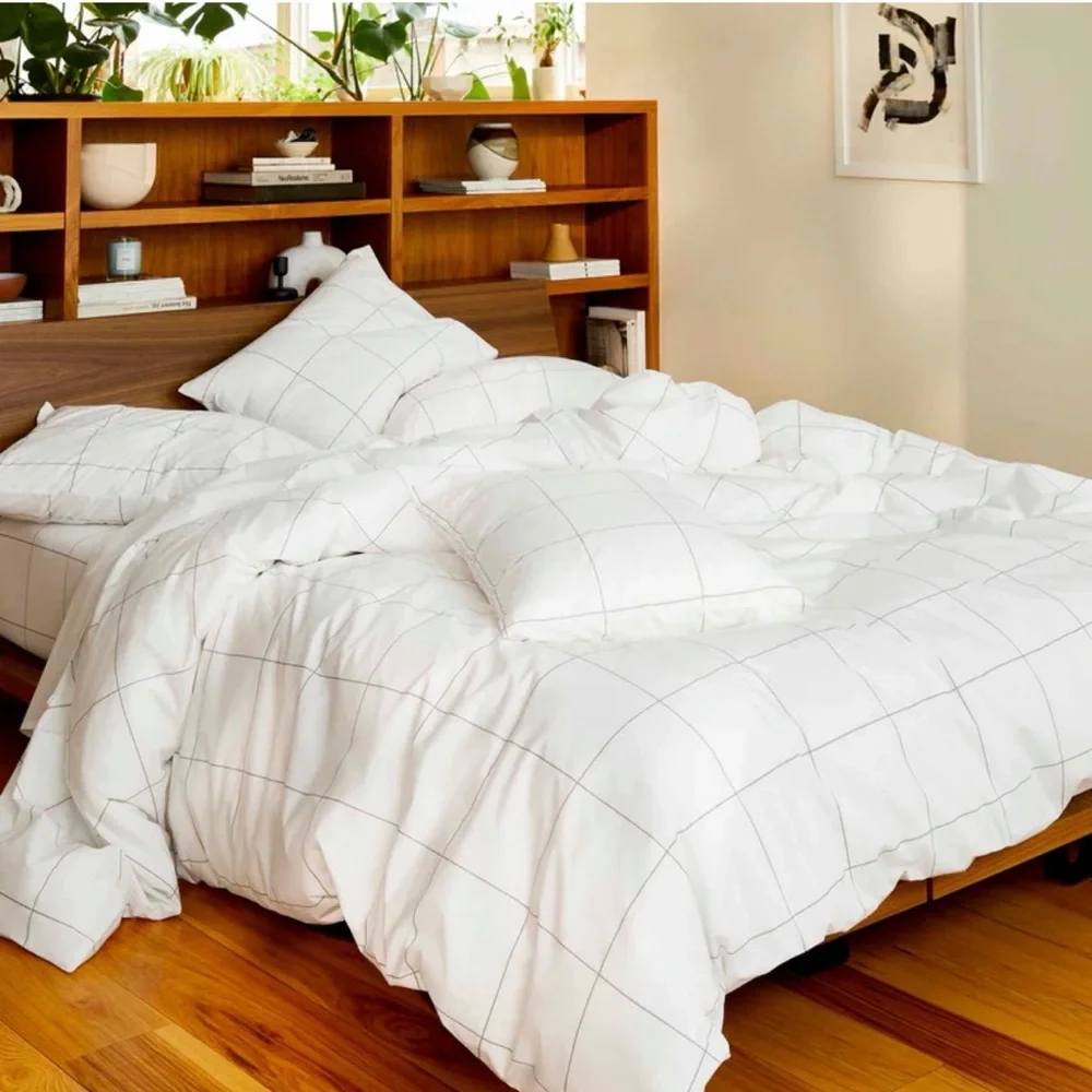 Brooklinen Classic Percale Duvet Set in Window Pane Full/Queen - Picture 6 of 6